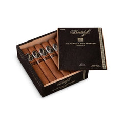Robusto prensado en caja de Davidoff Nicaragua