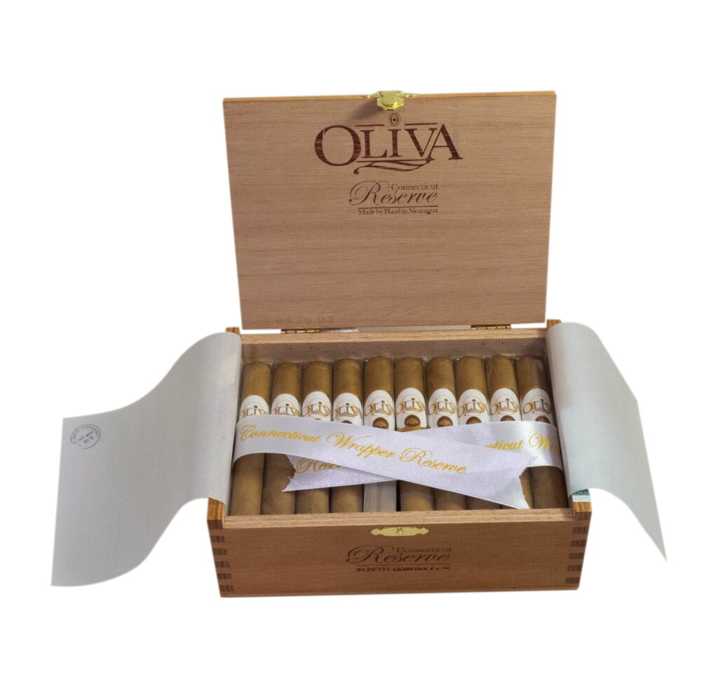 Serie de reserva de Oliva Connecticut Petit Corona
