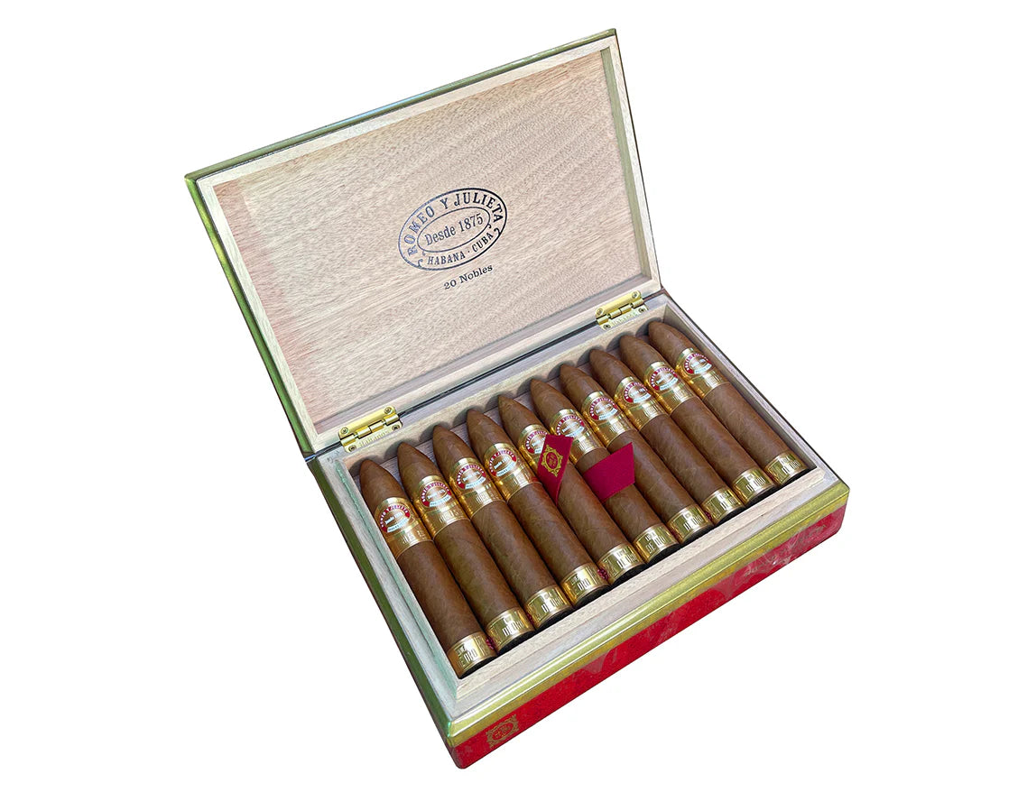 Romeo y Julieta Linea de Oro Nobles